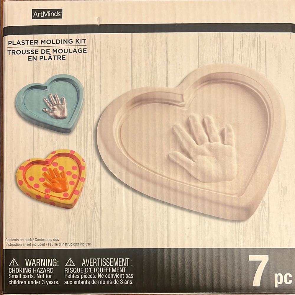 Plaster Molding Kit.  NIB
